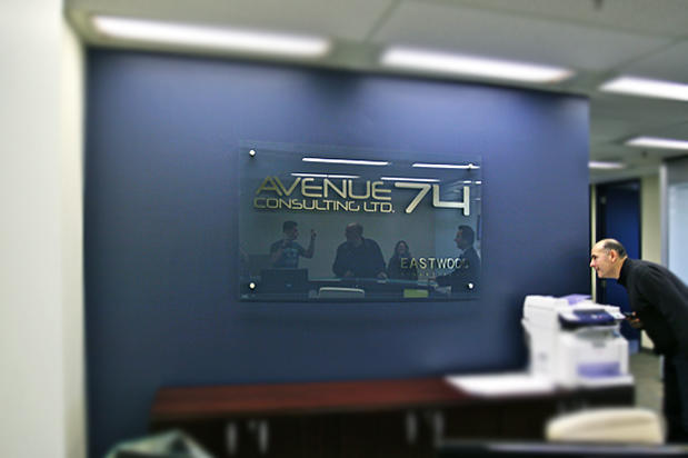 Plaque sign for LOGOPRINT.ca ,tel: 647-287-0727, Mr. Fitim