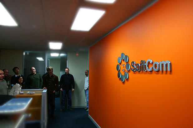 mirror mirror office 3d sign for Softcom Inc.- Email and Web Hosting services, Also myhosting.com, mail2web.com