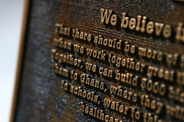 donor wall, recognition plaques