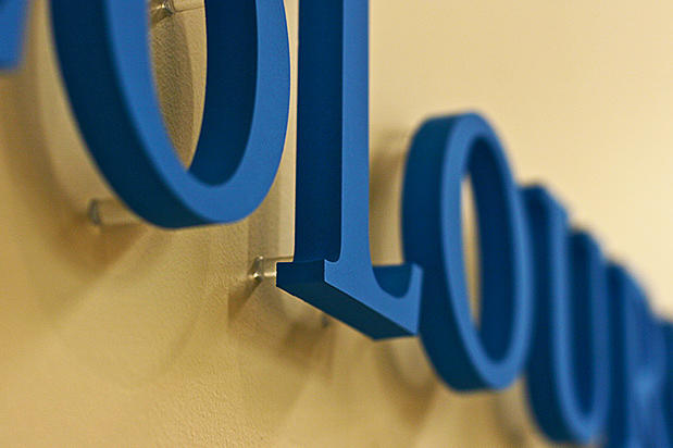 office design custom sign, patented artsigns mounting system, no drilling, no dust, no noise, and most important very quick, in this case about 10 minutes