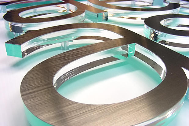 CASE - MATE - Tucker USA ,Art Signs is capable of design of office signage systems for corporate offices, small business spaces and large scale corporations