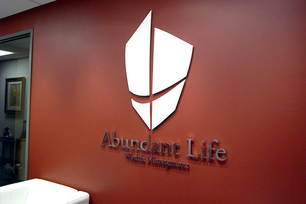 Art signs metal substitute signs add a sparkling look to any office sapces